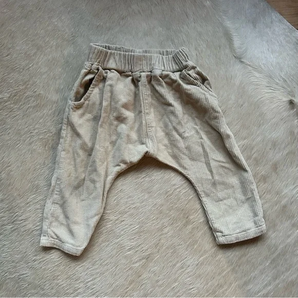Simple Folk Co Pants - Picture 4 of 4